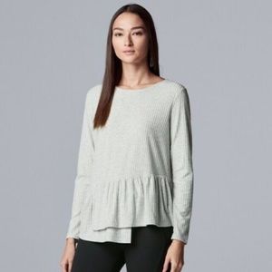 NEW Simply Vera Wang Ruffle Top Tee Gray S